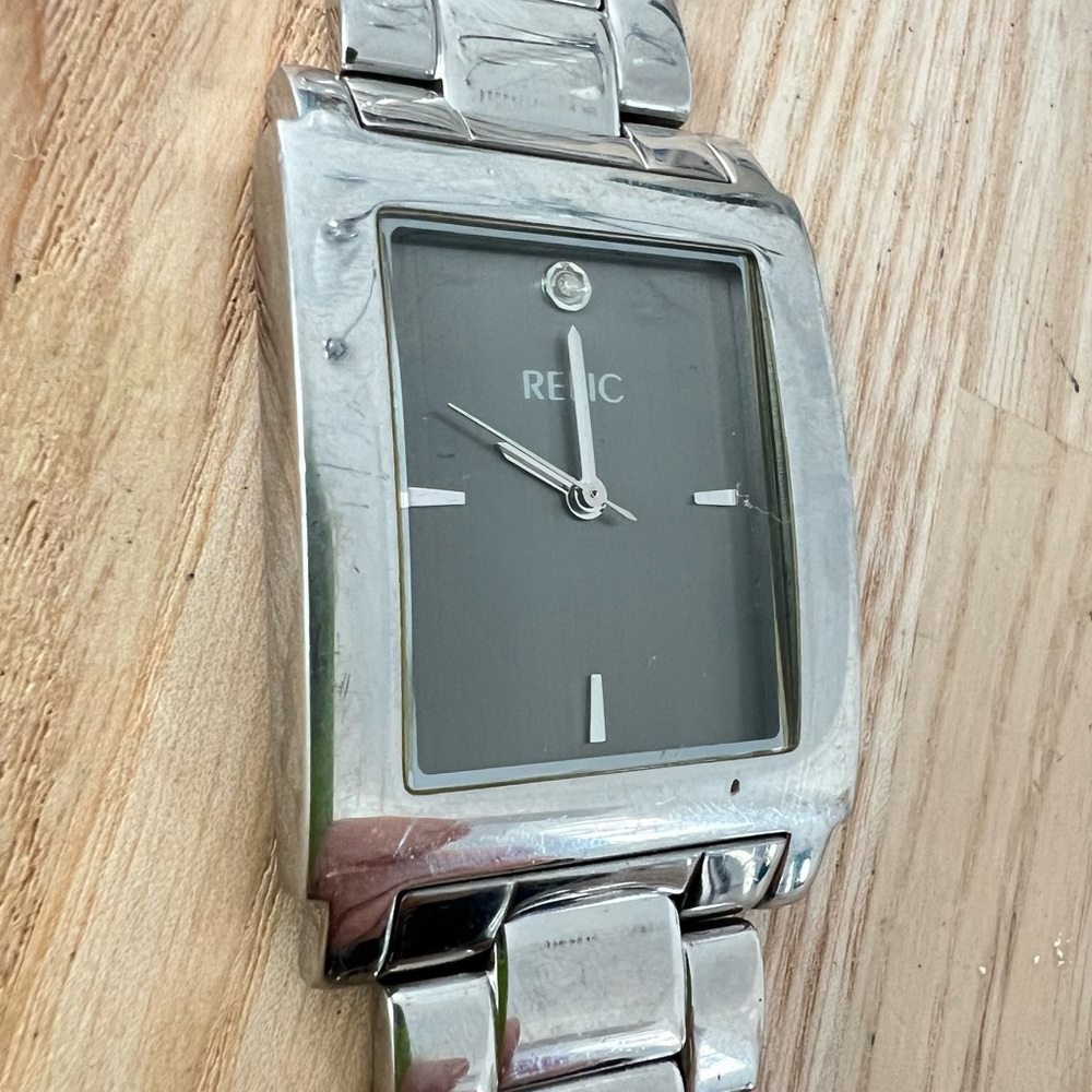 Relic Mens Rectangular Gray Dial Silver Tone Watc… - image 2